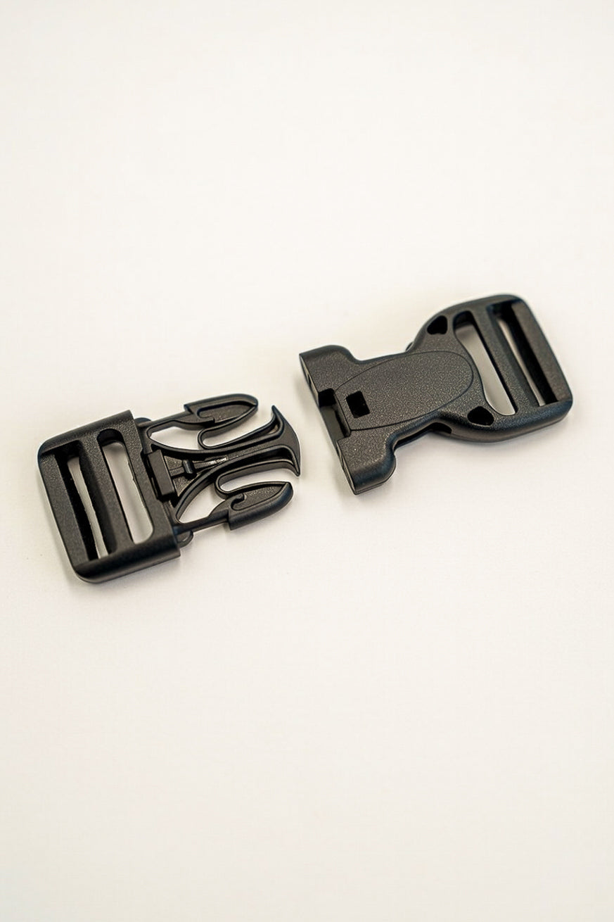 Buckle with safety button 25mm black