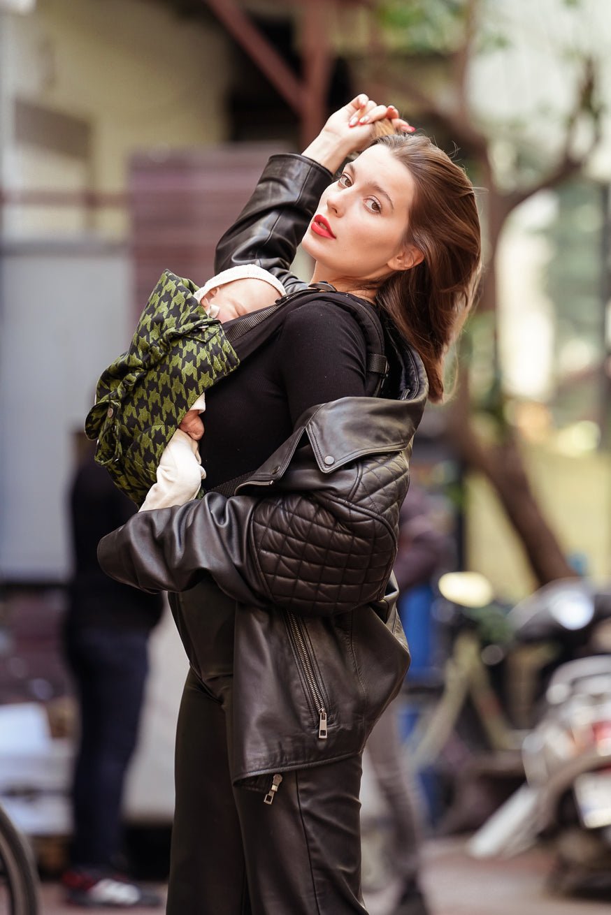 Baby Carrier Flip Houndstooth Olivia - KOKADI
