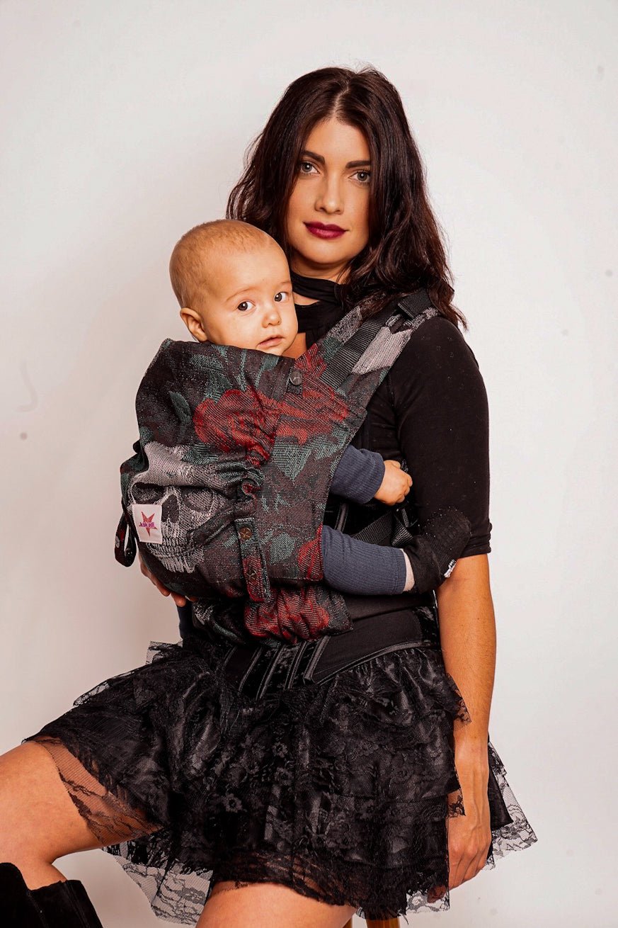 Baby Carrier Flip X Skulls N'Roses - KOKADI