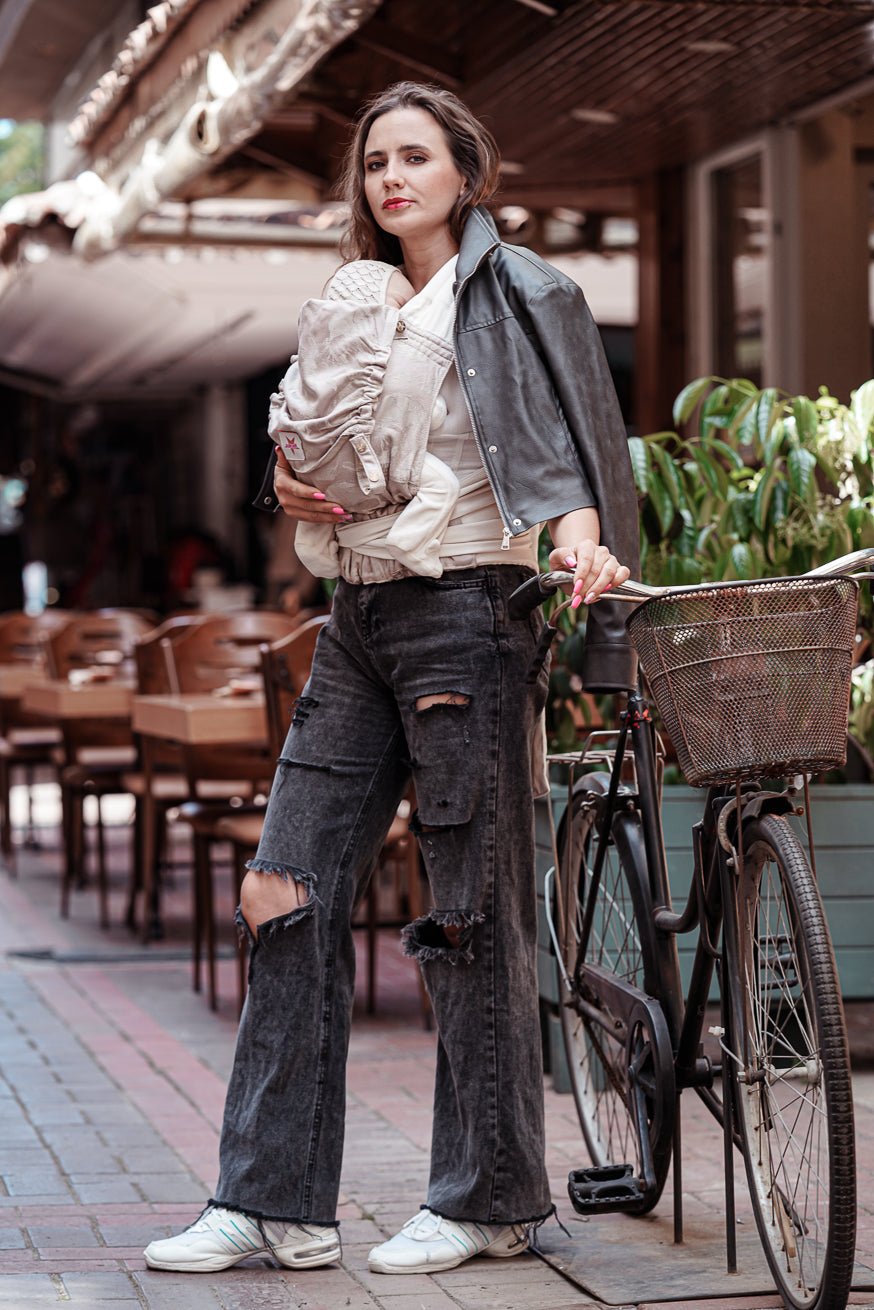 Baby Carrier TaiTai Silky Skulls - KOKADI