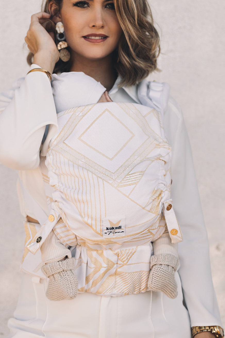 baby carrier TaiTai Goldschatz by Fiona Erdmann