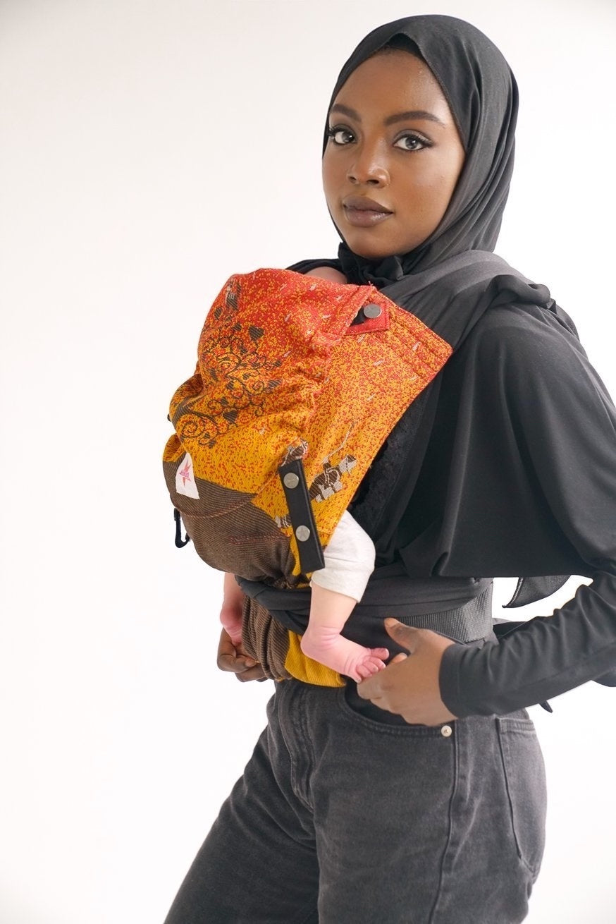 Baby Carrier TaiTai Jonah in the fire country